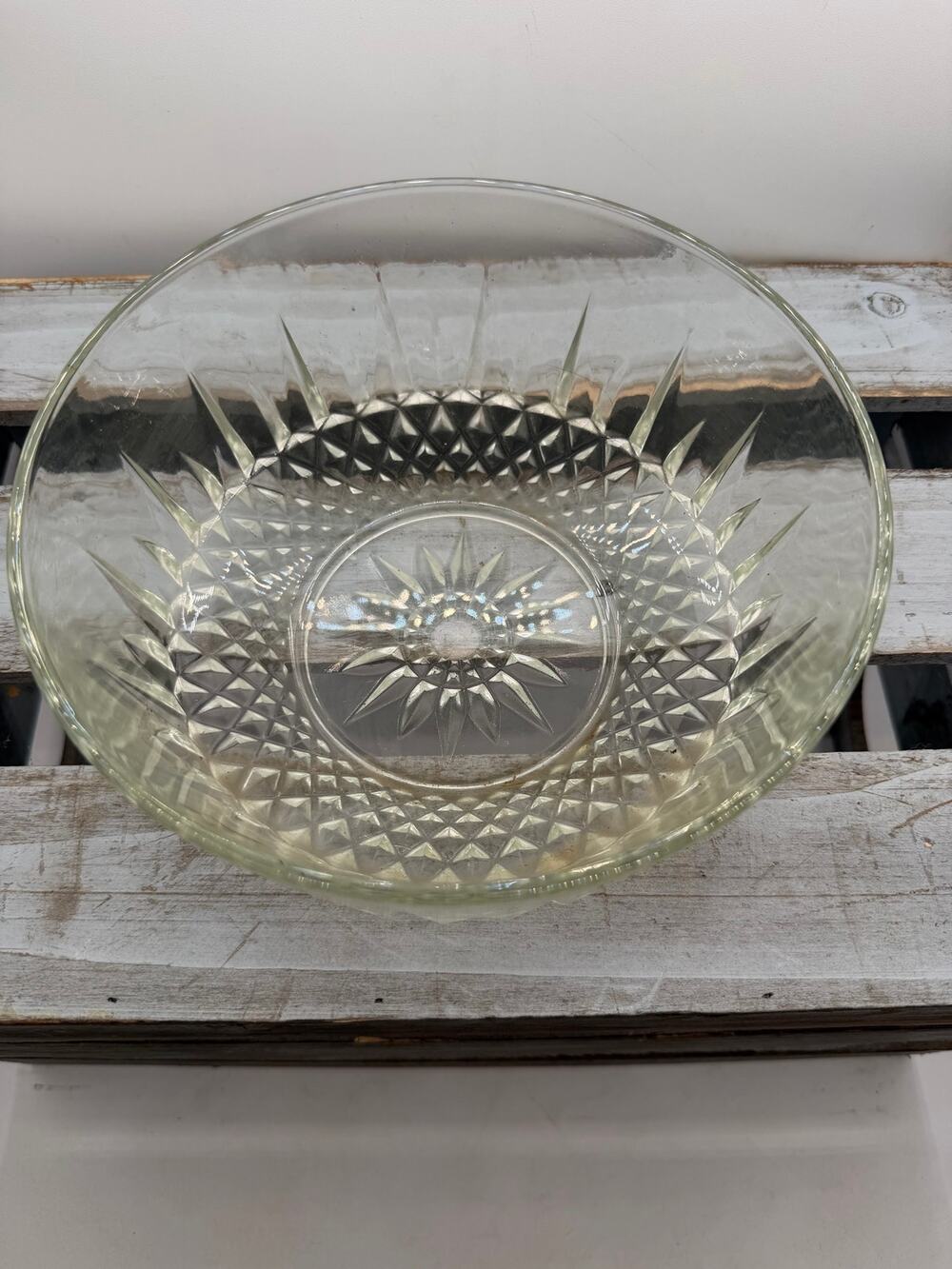 Vintage Clear Cut Glass Bowl Diamond Starburst Pattern Centerpiece Serving Dish⁠